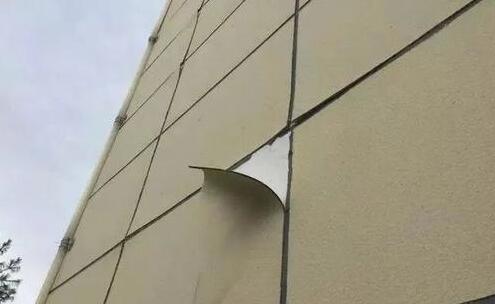 外墻真石漆為什么會脫落？（大量掉皮）